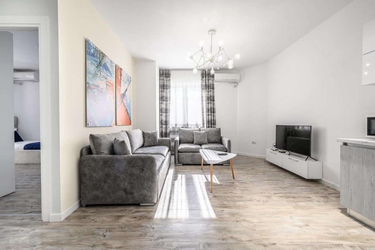 Miku Apartment-Modernly Designed Downtown Tirana Buitenkant foto