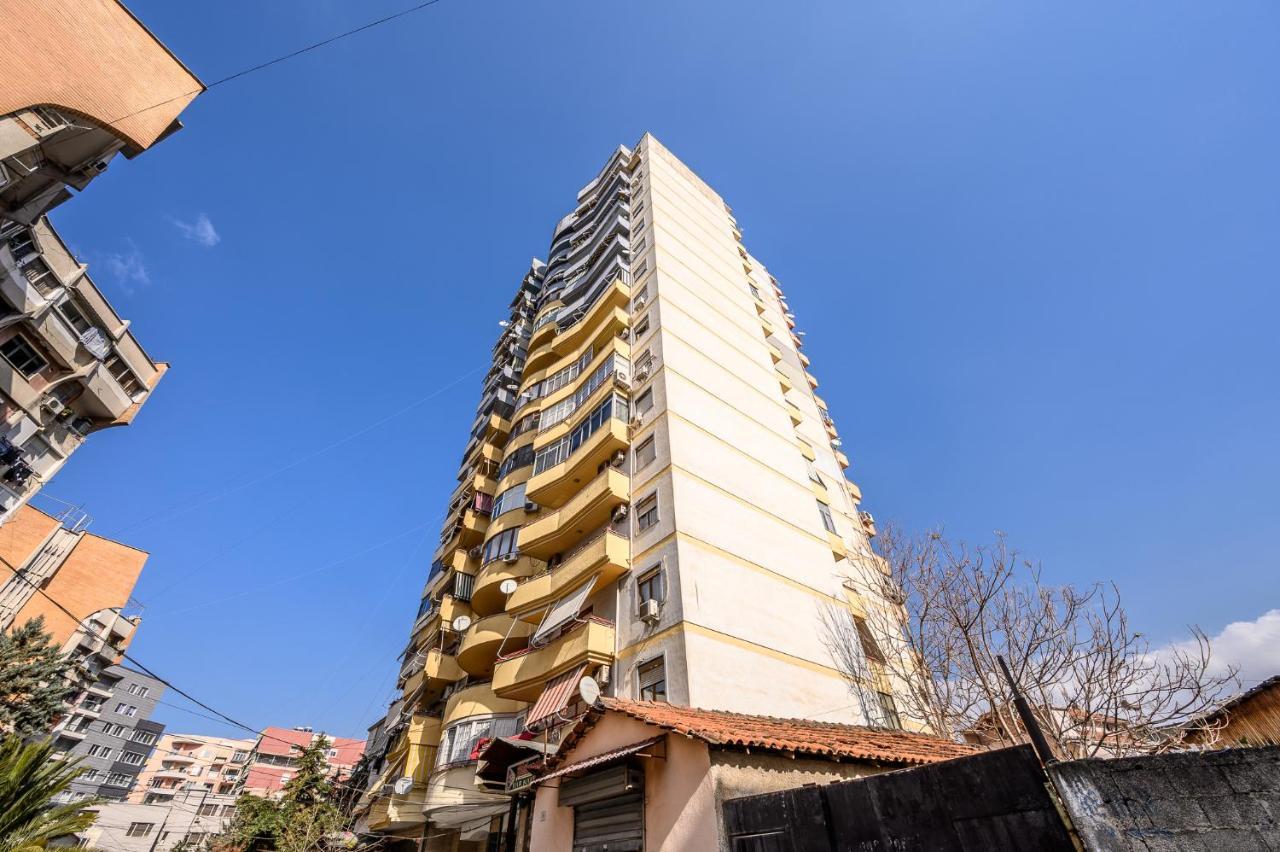 Miku Apartment-Modernly Designed Downtown Tirana Buitenkant foto